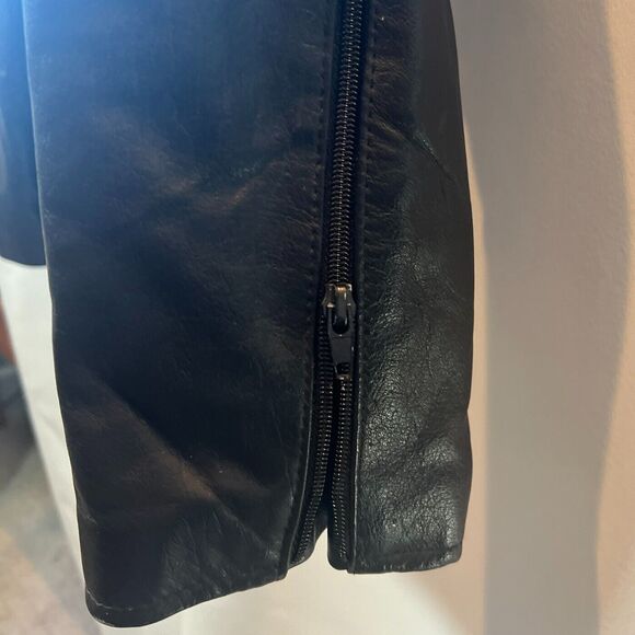 Vintage Harvard Leather Co. Men's Distressed Black Motorcycle Jacket with Stripe - Picture 7 of 12